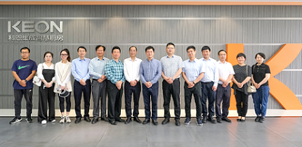 市委常委、統(tǒng)戰(zhàn)部長(zhǎng)及嵊紹政協(xié)委員一行領(lǐng)導(dǎo)蒞臨科恩電器考察指導(dǎo)！